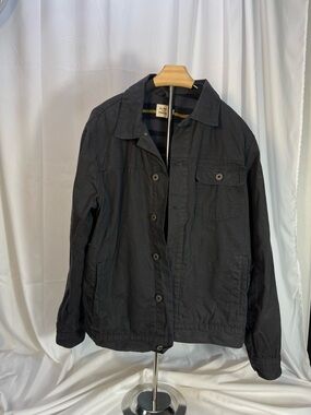 Flint & Tinder Waxed Denim Flannel lined trucker jacket: seen on The Last of Us